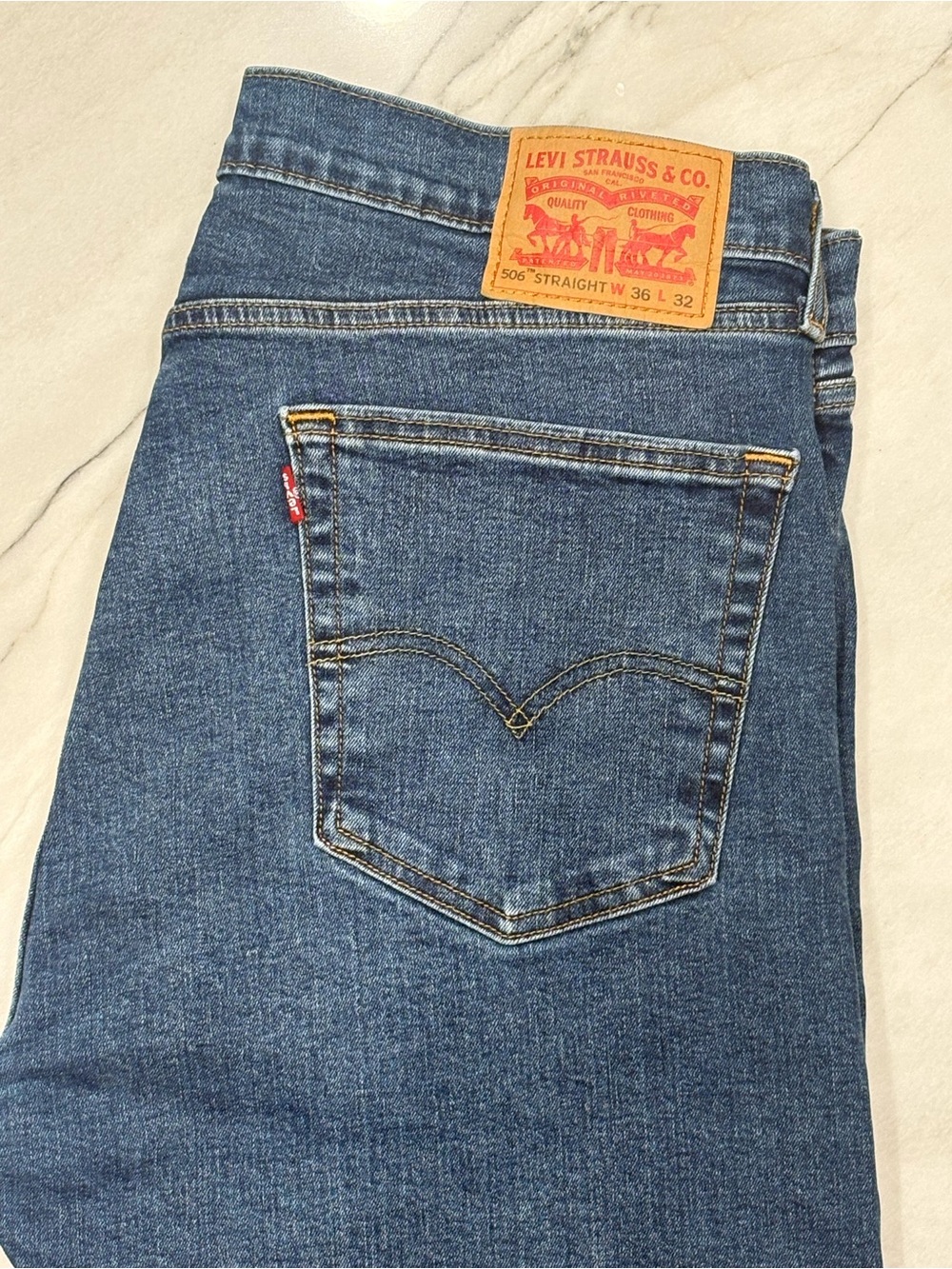 Levi's Men's Straight Jeans in Medium Blue Size 36x32 Same Day Shipping